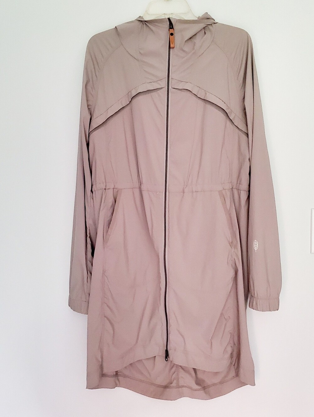 INDYGENA SLINGA II Light Taupe Women's Hooded Long Anorak Jacket Deep Pockets